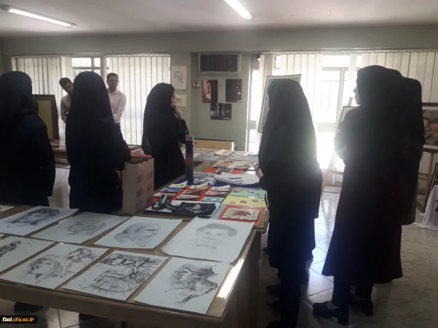 برپایی نمایشگاه آثار هنری 