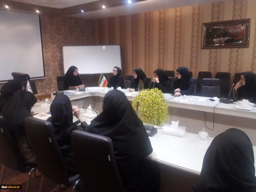 جلسه هم اندیشی اعضای شورای مرکزی کانونهای فرهنگی اجتماعی و نشریات پردیس فاطمه زهرا(س)