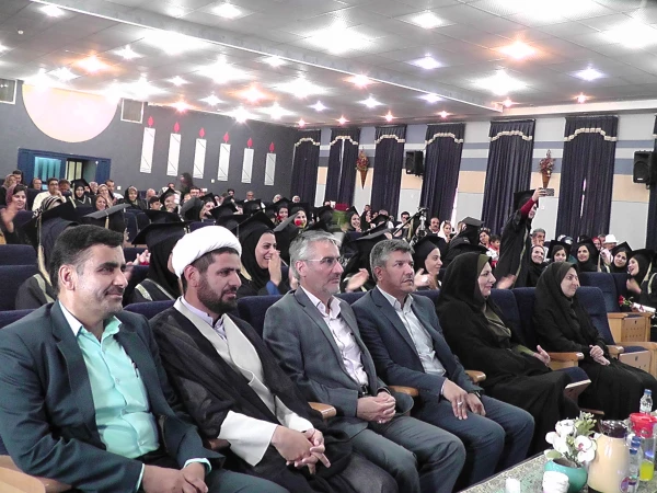 مراسم با شکوه جشن دانش آموختگی دانشجویان دانشگاه فرهنگیان پردیس فاطمه زهرا (س)
 با استقبال گرم دانشجویان وخانواده های آنان برگزارشد.