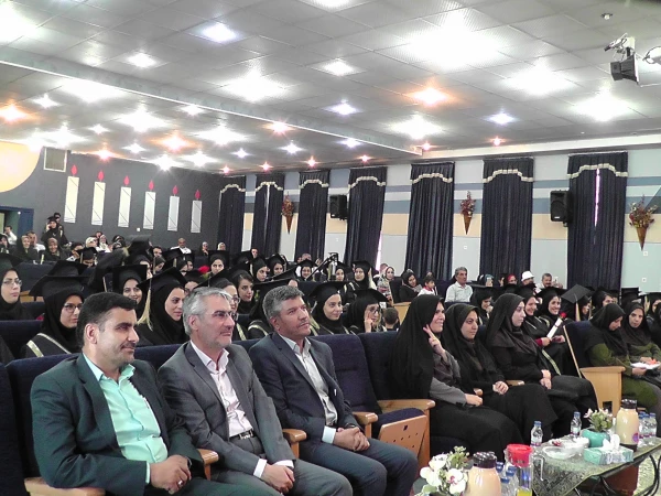 مراسم با شکوه جشن دانش آموختگی دانشجویان دانشگاه فرهنگیان پردیس فاطمه زهرا (س)
 با استقبال گرم دانشجویان وخانواده های آنان برگزارشد.