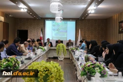 در حاشیه جشنواره فرهنگی دانشجو معلمان در دانشگاه فرهنگیان اصفهان صورت گرفت:
نشست مدیر کل و مسئولین حوزه فرهنگی دانشگاه با کارشناسان فرهنگی و اجتماعی