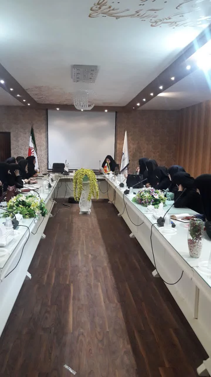 برگزاری اولین جلسه فعالان فرهنگی اجتماعی پردیس فاطمه زهرا سلام الله علیها