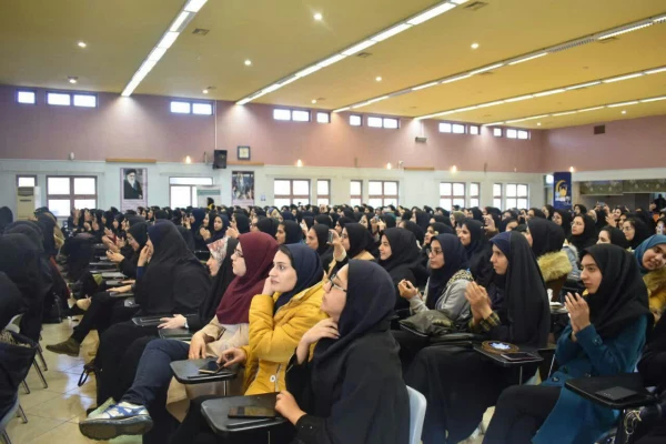 بزرگداشت روز دانشجو در پردیس فاطمه زهرا (س) اصفهان