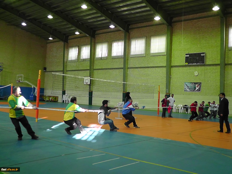 برگزاری جشنواره ورزشی به مناسبت گرامیداشت هفته بسیج ویژه کارکنان (آقایان) پردیس فاطمه زهرا (س) استان اصفهان دانشگاه فرهنگیان