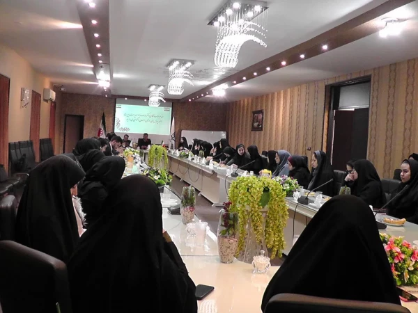 دیدار دکتر عروف زاد مدیریت امور پردیس های استان اصفهان با دبیران کانون های فرهنگی -اجتماعی و دبیران انجمن های علمی پردیس ها و مراکز