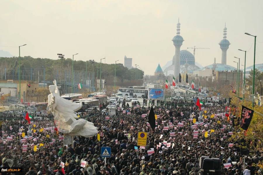 نصف جهان در سوگِ سردار عشق