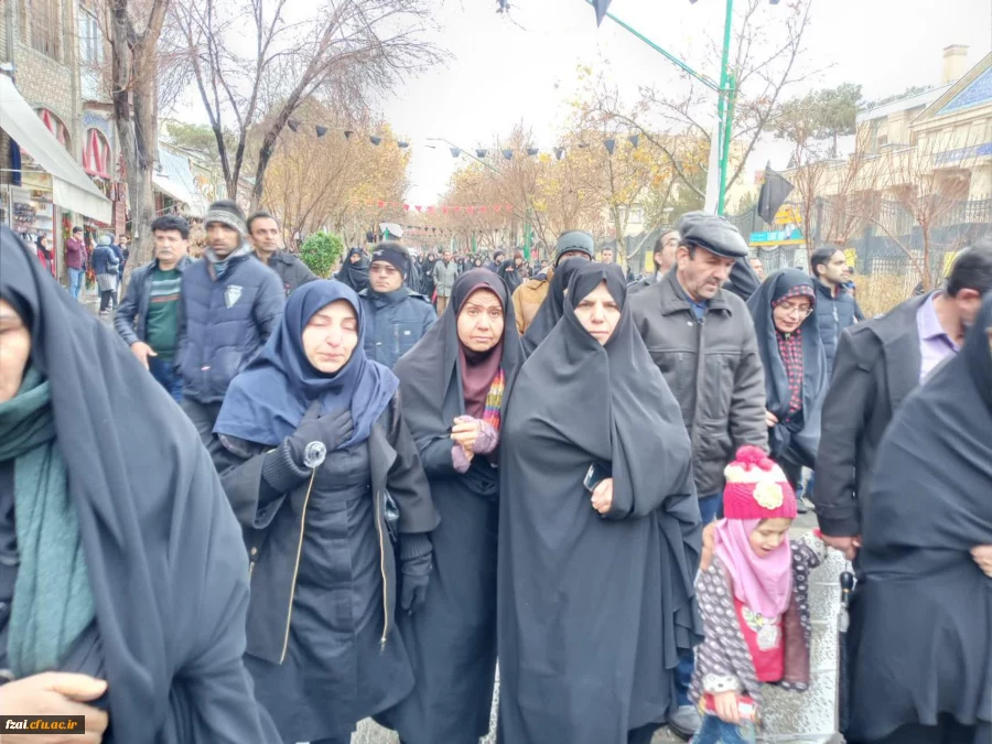 نصف جهان در سوگِ سردار عشق