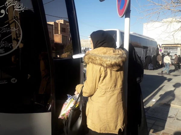 اعزام جمعی از دانشجومعلمان پردیس فاطمه زهرا(س) به مشهد مقدس ویژه دوره حیات طیبه