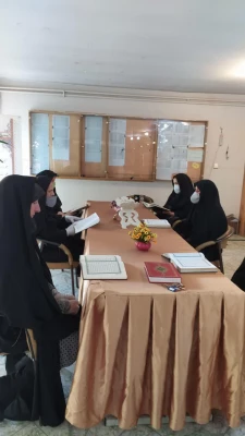 شَهْرُ رَمَضَانَ الَّذِی أُنزِلَ فِیهِ الْقُرْآنُ