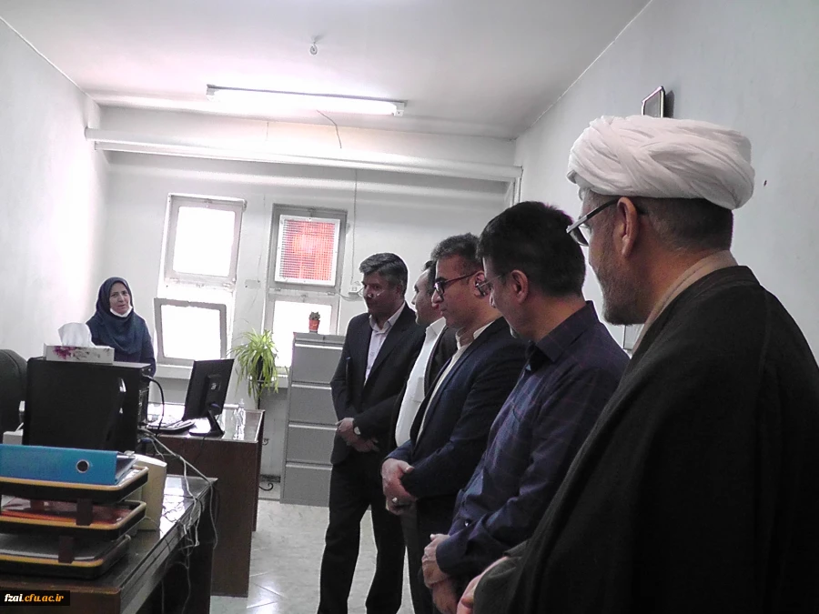 نشست صمیمی سرپرست  محترم به همراه رییس نهاد مقام معظم رهبری ،معاونت محترم توسعه منابع و امور دانشجویی و کارشناس مسئول نظارت و ارزیابی و امور حقوقی دانشگاه فرهنگیان استان اصفهان با کارکنان پردیس فاطمه زهرا(س)