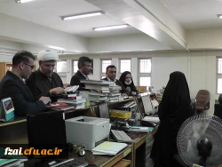 نشست صمیمی سرپرست  محترم به همراه رییس نهاد مقام معظم رهبری ،معاونت محترم توسعه منابع و امور دانشجویی و کارشناس مسئول نظارت و ارزیابی و امور حقوقی دانشگاه فرهنگیان استان اصفهان با کارکنان پردیس فاطمه زهرا(س)