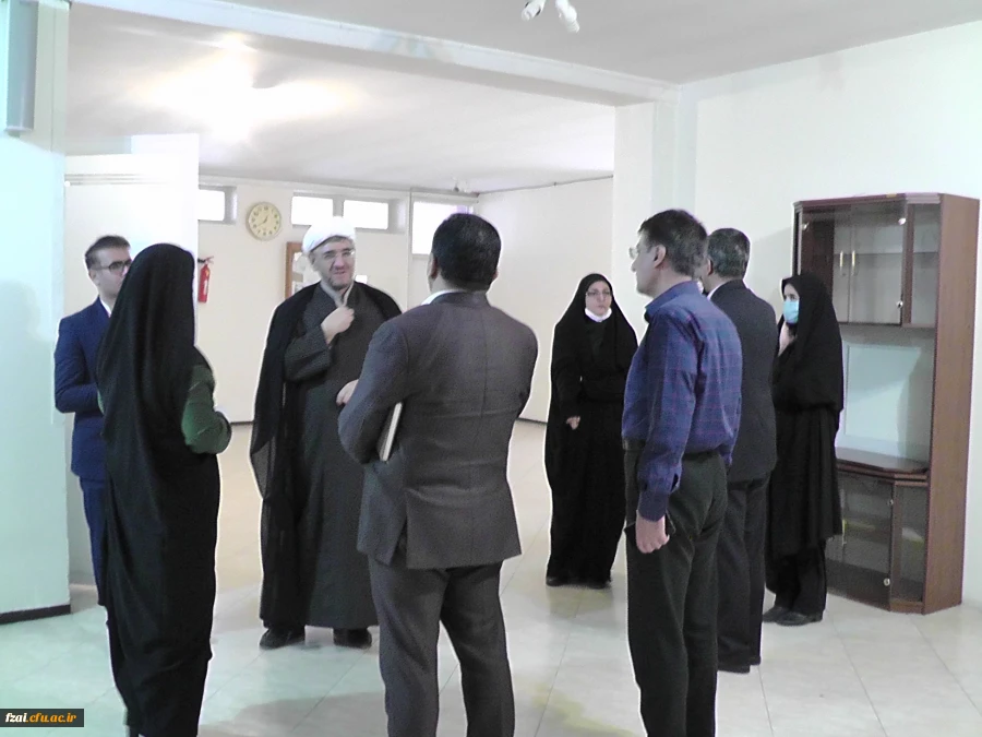 نشست صمیمی سرپرست  محترم به همراه رییس نهاد مقام معظم رهبری ،معاونت محترم توسعه منابع و امور دانشجویی و کارشناس مسئول نظارت و ارزیابی و امور حقوقی دانشگاه فرهنگیان استان اصفهان با کارکنان پردیس فاطمه زهرا(س)