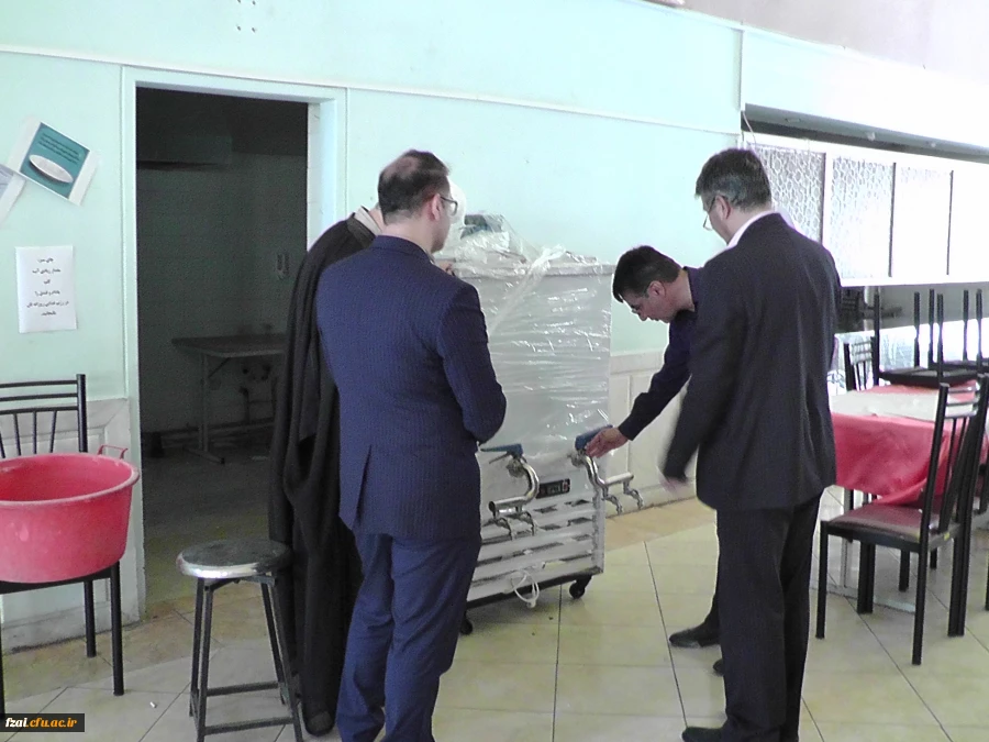 نشست صمیمی سرپرست  محترم به همراه رییس نهاد مقام معظم رهبری ،معاونت محترم توسعه منابع و امور دانشجویی و کارشناس مسئول نظارت و ارزیابی و امور حقوقی دانشگاه فرهنگیان استان اصفهان با کارکنان پردیس فاطمه زهرا(س)