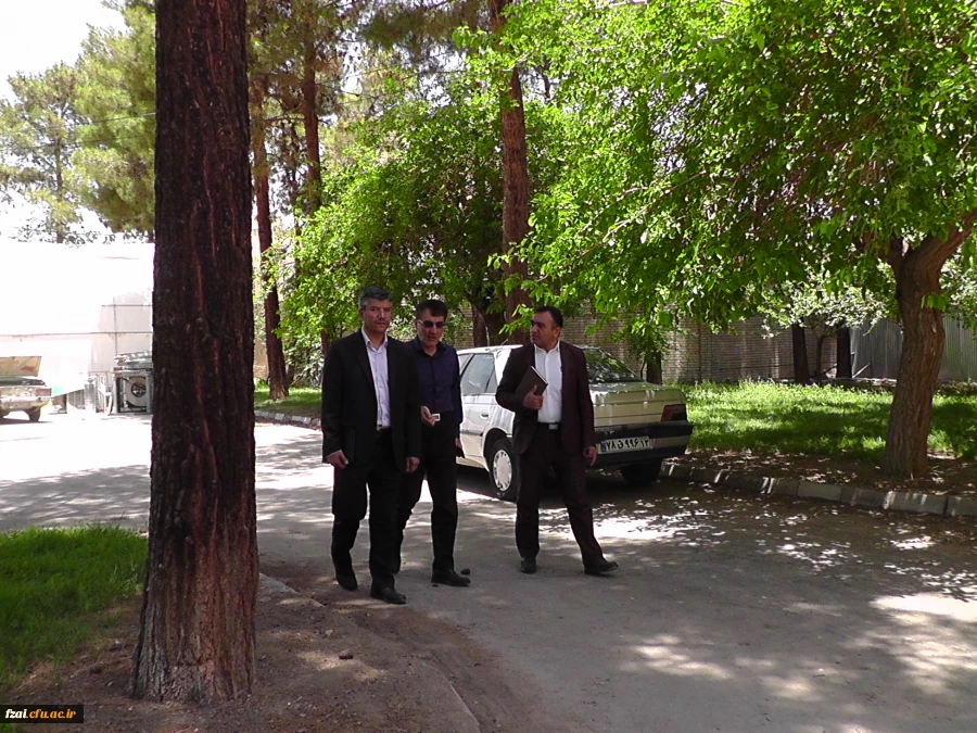 نشست صمیمی سرپرست  محترم به همراه رییس نهاد مقام معظم رهبری ،معاونت محترم توسعه منابع و امور دانشجویی و کارشناس مسئول نظارت و ارزیابی و امور حقوقی دانشگاه فرهنگیان استان اصفهان با کارکنان پردیس فاطمه زهرا(س)