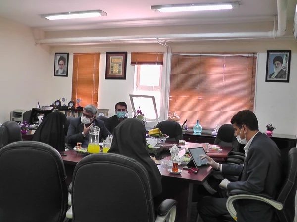 به گزارش روابط عمومی پردیس روز چهارشنبه 11 تیرماه 99 آقای عسگری مشاور عالی دکتر خنیفر در امور ایثارگران ،دکتر احمدی رئیس محترم اداره نظارت و ارزیابی و عملکرد سازمانیِ سازمان مرکزی دانشگاه فرهنگیان،از پردیس فاطمه زهرا (س) و حوزه های مختلف آن بازدید کردند و