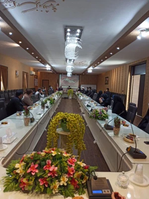 تقدیر از کارمندان پردیس فاطمه زهرا (س)به مناسبت روز کارمند