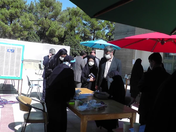 بازدید مدیر کل آموزش و پرورش استان اصفهان از روند مصاحبه پذیرفته شدگان دانشگاه فرهنگیان پردیس فاطمه زهرا (س) اصفهان