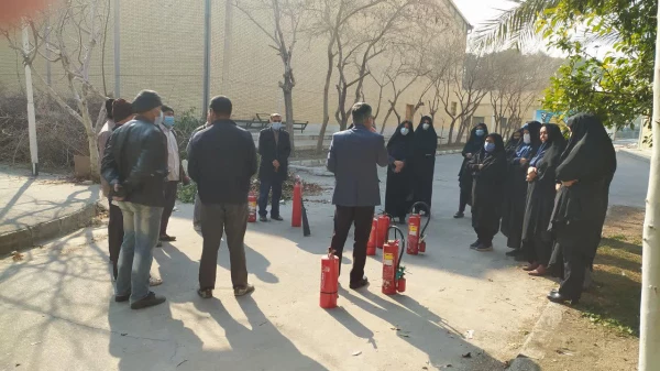 برگزاری دوره آموزشی ایمنی و اطفا حریق ویژه پرسنل اداری و خدماتی 