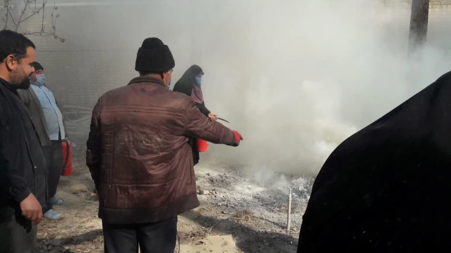 برگزاری دوره آموزشی ایمنی و اطفا حریق ویژه پرسنل اداری و خدماتی 