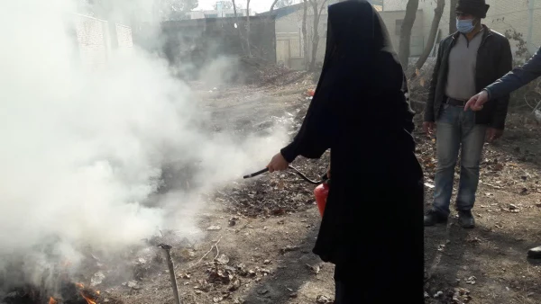 برگزاری دوره آموزشی ایمنی و اطفا حریق ویژه پرسنل اداری و خدماتی 