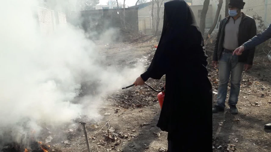 برگزاری دوره آموزشی ایمنی و اطفا حریق ویژه پرسنل اداری و خدماتی 