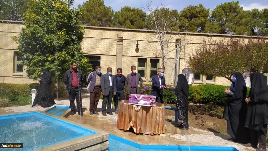 سرپرست پردیس فاطمه زهرا (س)  ازمعاون توسعه منابع و امور دانشجویی پردیس فاطمه زهرا (س) به مناسبت روز جانباز تقدیر کرد