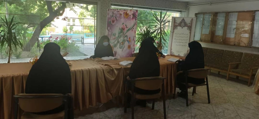 برگزاری مراسم جزء خوانی قرآن کریم در پردیس فاطمه زهرا (س)