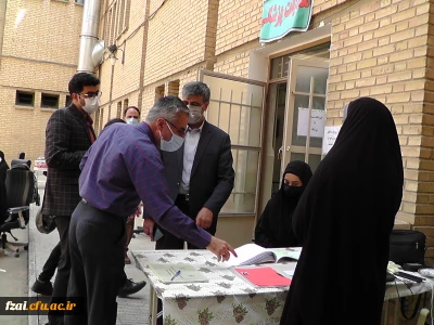 معاون پژوهش برنامه ریزی و توسعه منابع اداره کل آموزش و پرورش استان اصفهان مهندس سید محمد میرپور از روند مصاحبه ی داوطلبین ورود به دانشگاه فرهنگیان در پردیس فاطمه الزهرا(س) بازدید کرد.