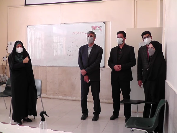 معاون پژوهش برنامه ریزی و توسعه منابع اداره کل آموزش و پرورش استان اصفهان مهندس میرپور از روند مصاحبه ی داوطلبین ورود به دانشگاه فرهنگیان در پردیس فاطمه الزهرا(س) بازدید کرد.