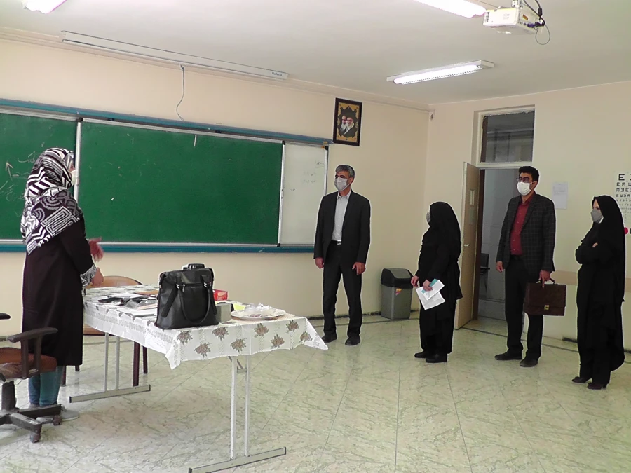 معاون پژوهش برنامه ریزی و توسعه منابع اداره کل آموزش و پرورش استان اصفهان مهندس میرپور از روند مصاحبه ی داوطلبین ورود به دانشگاه فرهنگیان در پردیس فاطمه الزهرا(س) بازدید کرد.