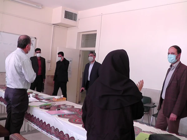 معاون پژوهش برنامه ریزی و توسعه منابع اداره کل آموزش و پرورش استان اصفهان مهندس سید محمد میرپور از روند مصاحبه ی داوطلبین ورود به دانشگاه فرهنگیان در پردیس فاطمه الزهرا(س) بازدید کرد.