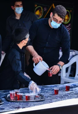 برپایی موکب بسیج دانشجویی دانشگاه فرهنگیان استان  اصفهان در مسیر گلستان شهدای اصفهان مصادف با اربعین حسینی سال 1400