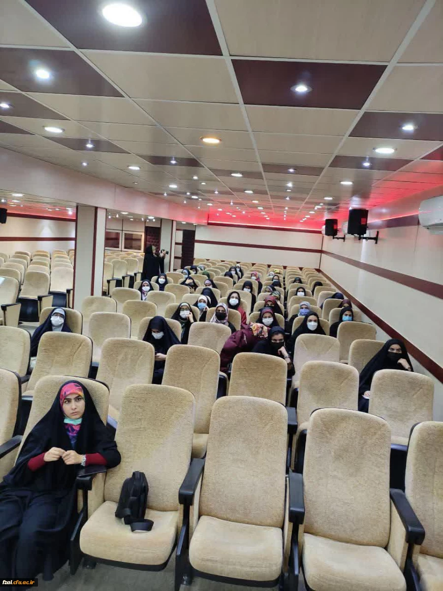 اکران مستند آذرخش به مناسبت روز دانشجو