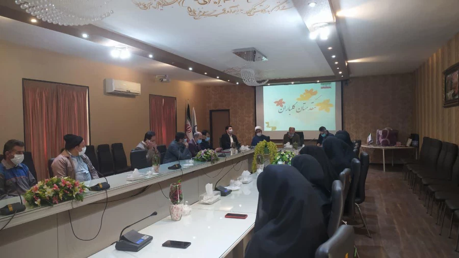 جلسه شورای اداری پردیس فاطمه زهرا (س) روز سه شنبه 5 بهمن ماه 