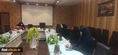 نشست صمیمانه سرپرست محترم پردیس فاطمه زهرا (س) اصفهان با اعضای شورای مرکزی گروه های فرهنگی_اجتماعی پردیس و مراکز دختران استان اصفهان