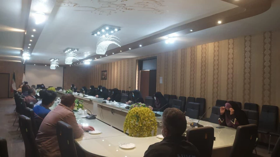 برگزاری جلسه ویژه گرامیداشت مبعث حضرت رسول اکرم(ص) در پردیس فاطمه زهرا (س) اصفهان