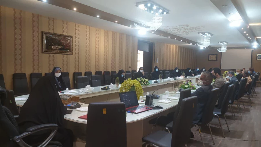 برگزاری جلسه ویژه گرامیداشت مبعث حضرت رسول اکرم(ص) در پردیس فاطمه زهرا (س) اصفهان