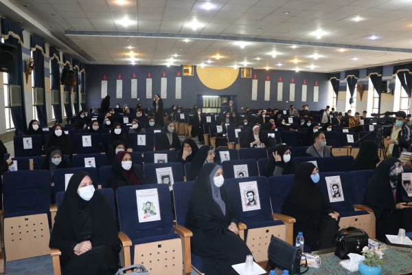 جشنواره ی تقدیر از فعالان  امور فرهنگی دانشگاه فرهنگیان استان اصفهان