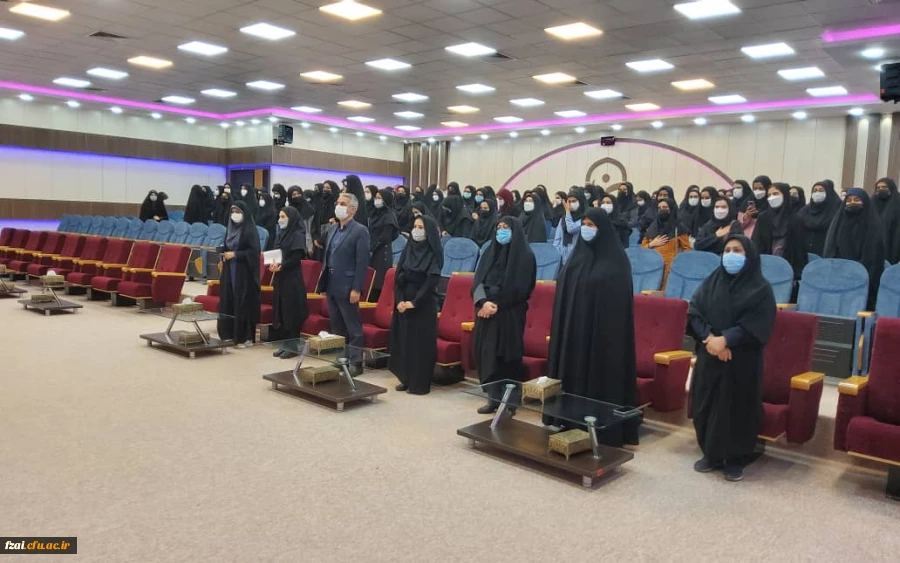 شروع آموزش حضوری دانشجویان و مراسم استقبال از آن ها در پردیس فاطمه زهرا (س) اصفهان