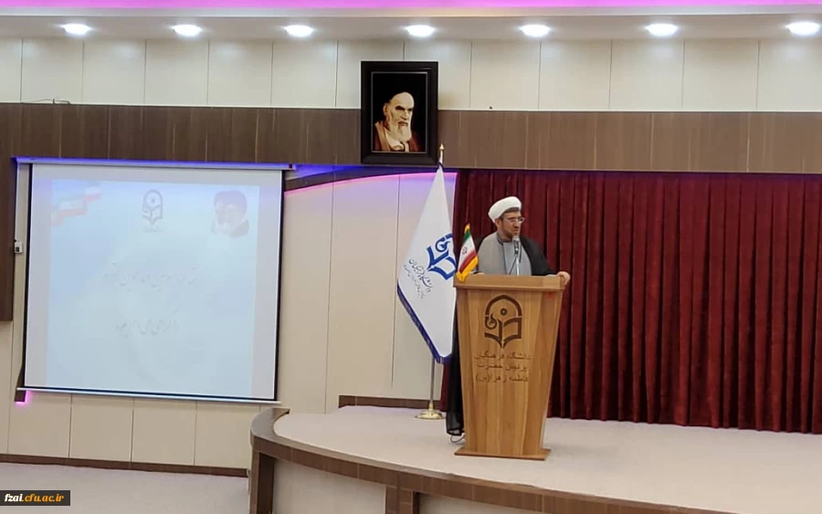 نشست صمیمانه اعضاء هیات علمی و مامورین آموزشی دانشگاه فرهنگیان استان اصفهان با مدیرکل محترم آموزش و پرورش استان و دبیر هیات امنای دانشگاه فرهنگیان استان اصفهان