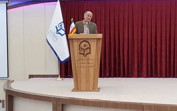 نشست صمیمانه اعضاء هیات علمی و مامورین آموزشی دانشگاه فرهنگیان استان اصفهان با مدیرکل محترم آموزش و پرورش استان و دبیر هیات امنای دانشگاه فرهنگیان استان اصفهان