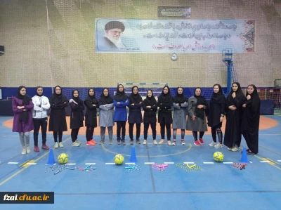 کارشناس تربیت بدنی پردیس فاطمه زهرا (س) با کمک انجمن ورزشی خوابگاه به مناسبت هفته سرایی دانشجویی پردیس فاطمه زهرا (س)  برگزار کرد.