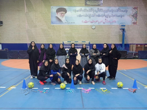 کارشناس تربیت بدنی پردیس فاطمه زهرا (س) با کمک انجمن ورزشی خوابگاه به مناسبت هفته سرایی دانشجویی پردیس فاطمه زهرا (س)  برگزار کرد.