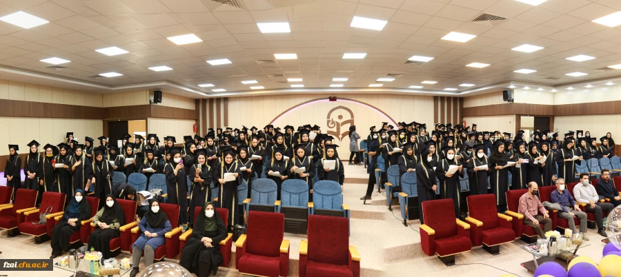 آیین دانش آموختگی دانشجومعلمان  پردیس فاطمه زهرا (س) برگزار شد.