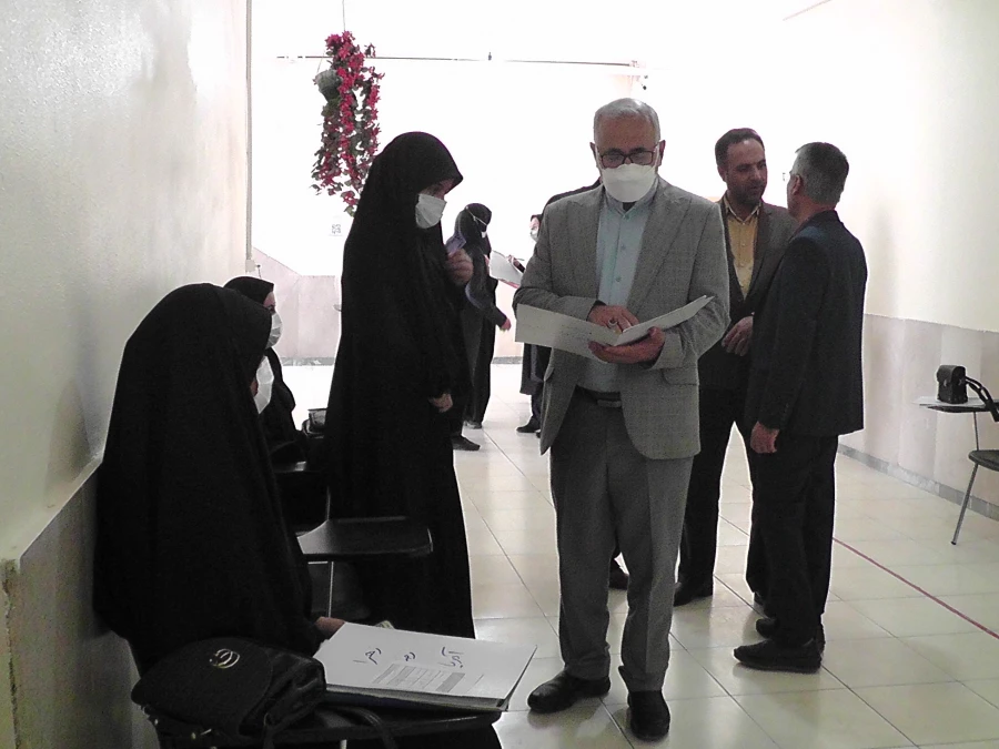 بازدید معاونت اداره کل آموزش و پرورش از روند برگزاری مصاحبه داوطلبان ورود به دانشگاه فرهنگیان پردیس فاطمه زهرا (س) اصفهان