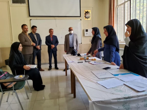 بازدید معاونت اداره کل آموزش و پرورش از روند برگزاری مصاحبه داوطلبان ورود به دانشگاه فرهنگیان پردیس فاطمه زهرا (س) اصفهان