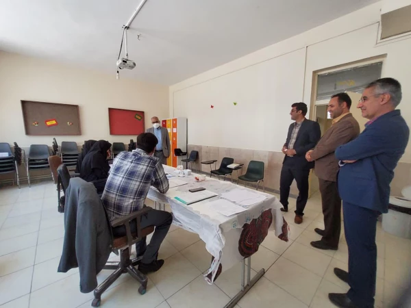 بازدید معاونت اداره کل آموزش و پرورش از روند برگزاری مصاحبه داوطلبان ورود به دانشگاه فرهنگیان پردیس فاطمه زهرا (س) اصفهان