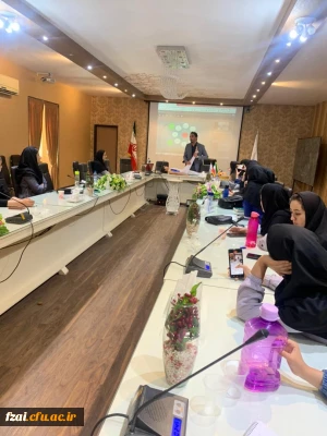 کارشناسی تربیت بدنی  با همکاری انجمن ورزشی پردیس فاطمه زهرا (س) برگزار کرد:
 کارگاه تخصصی حرکات اصلاحی