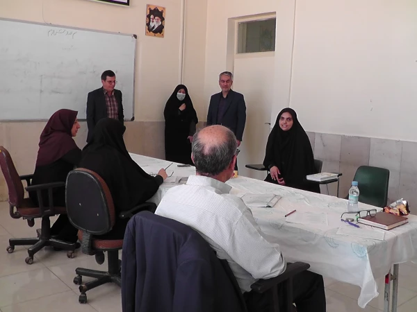 سرپرست دانشگاه فرهنگیان اصفهان از فرایند برگزاری مصاحبه داوطلبان ورود به  دانشگاه فرهنگیان از پردیس فاطمه زهرا (س) اصفهان بازدید کرد