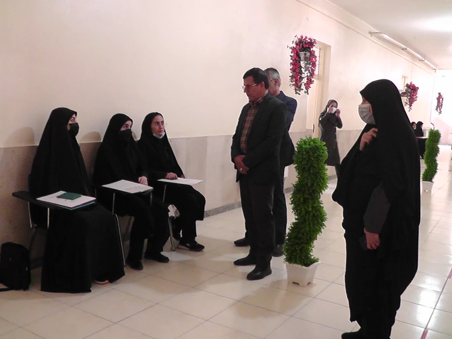 سرپرست دانشگاه فرهنگیان اصفهان از فرایند برگزاری مصاحبه داوطلبان ورود به  دانشگاه فرهنگیان از پردیس فاطمه زهرا (س) اصفهان بازدید کرد